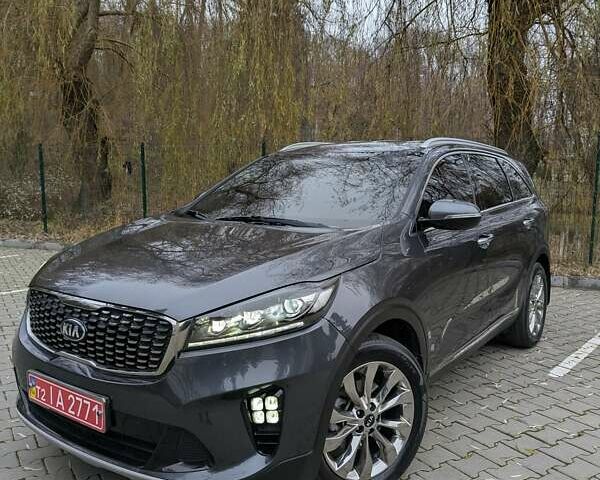 Серый Киа Соренто, объемом двигателя 2.2 л и пробегом 193 тыс. км за 21900 $, фото 1 на Automoto.ua