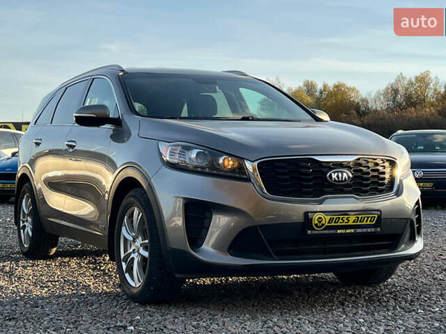 Серый Киа Соренто, объемом двигателя 2.36 л и пробегом 105 тыс. км за 17500 $, фото 1 на Automoto.ua
