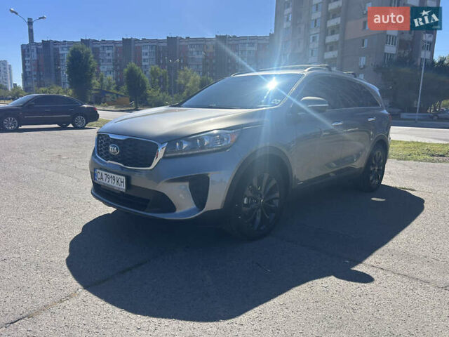 Серый Киа Соренто, объемом двигателя 2.36 л и пробегом 100 тыс. км за 19300 $, фото 1 на Automoto.ua