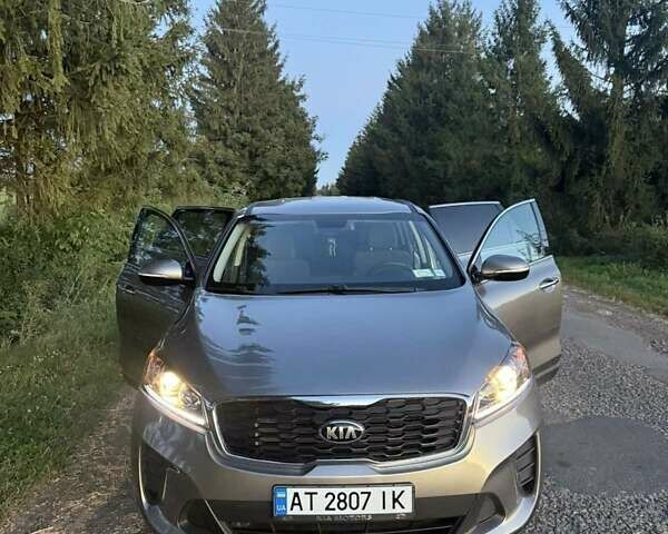 Сірий Кіа Соренто, об'ємом двигуна 2.4 л та пробігом 108 тис. км за 16777 $, фото 1 на Automoto.ua