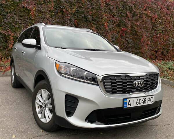Киа Соренто 2020 в Лубнах на Automoto.ua Серый Киа Соренто, объемом двигателя 2.36 л и пробегом 37 тыс. км за 18700 $, фото 1 на Automoto.ua
