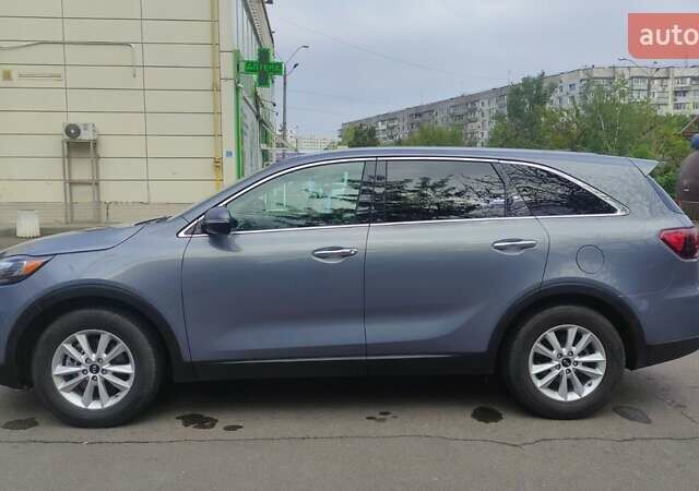 Сірий Кіа Соренто, об'ємом двигуна 2.36 л та пробігом 102 тис. км за 17999 $, фото 1 на Automoto.ua
