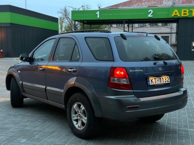 Синий Киа Соренто, объемом двигателя 2 л и пробегом 270 тыс. км за 4200 $, фото 1 на Automoto.ua