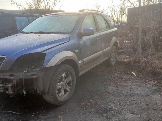 Синій Кіа Соренто, об'ємом двигуна 2.5 л та пробігом 250 тис. км за 2200 $, фото 1 на Automoto.ua