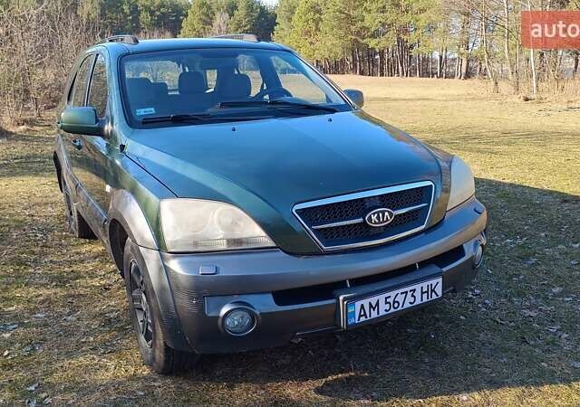 Зеленый Киа Соренто, объемом двигателя 2.5 л и пробегом 250 тыс. км за 5100 $, фото 1 на Automoto.ua