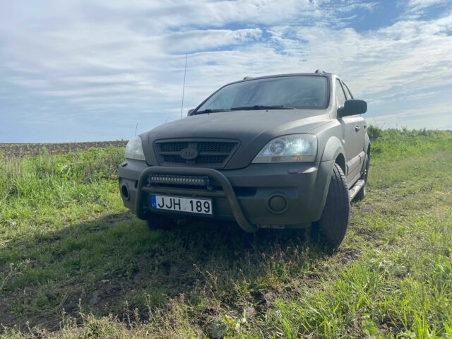 Зеленый Киа Соренто, объемом двигателя 2.5 л и пробегом 291 тыс. км за 4500 $, фото 1 на Automoto.ua