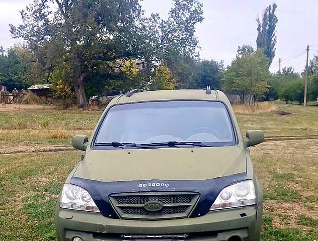 Зеленый Киа Соренто, объемом двигателя 2.5 л и пробегом 260 тыс. км за 3000 $, фото 1 на Automoto.ua