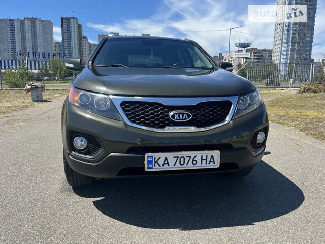 Зеленый Киа Соренто, объемом двигателя 2.2 л и пробегом 226 тыс. км за 12900 $, фото 1 на Automoto.ua
