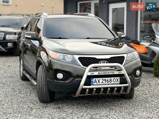 Зеленый Киа Соренто, объемом двигателя 2.4 л и пробегом 205 тыс. км за 10500 $, фото 1 на Automoto.ua