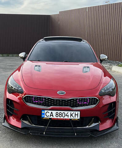 Красный Киа Stinger, объемом двигателя 3.34 л и пробегом 145 тыс. км за 24000 $, фото 1 на Automoto.ua