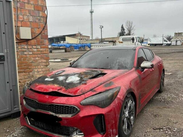 Красный Киа Stinger, объемом двигателя 3.3 л и пробегом 80 тыс. км за 10000 $, фото 1 на Automoto.ua