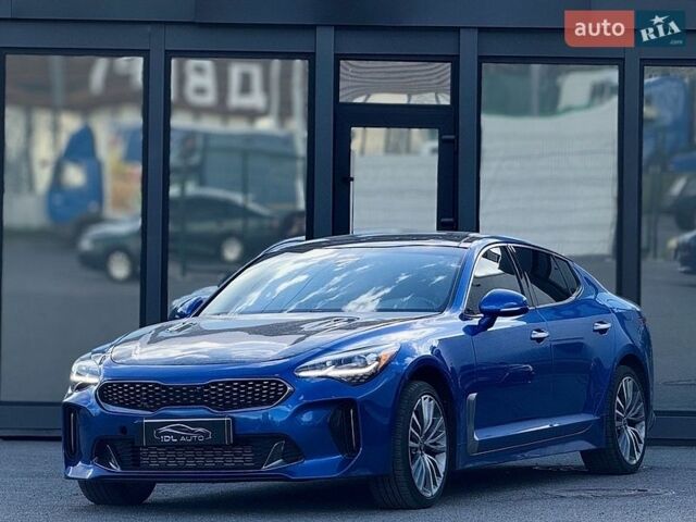 Синий Киа Stinger, объемом двигателя 2 л и пробегом 95 тыс. км за 17000 $, фото 1 на Automoto.ua