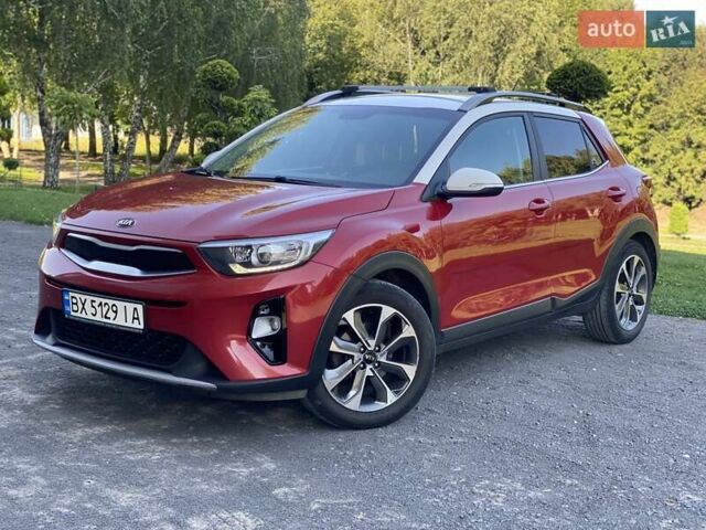 Червоний Кіа Stonic, об'ємом двигуна 1.37 л та пробігом 128 тис. км за 14888 $, фото 1 на Automoto.ua