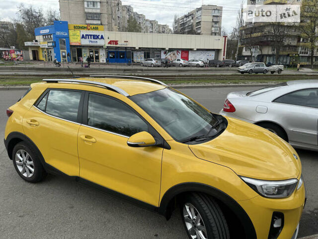 Кіа Stonic, об'ємом двигуна 1.4 л та пробігом 102 тис. км за 16600 $, фото 1 на Automoto.ua