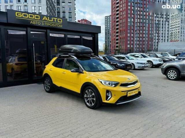 Киа Stonic, объемом двигателя 1.4 л и пробегом 94 тыс. км за 15999 $, фото 1 на Automoto.ua