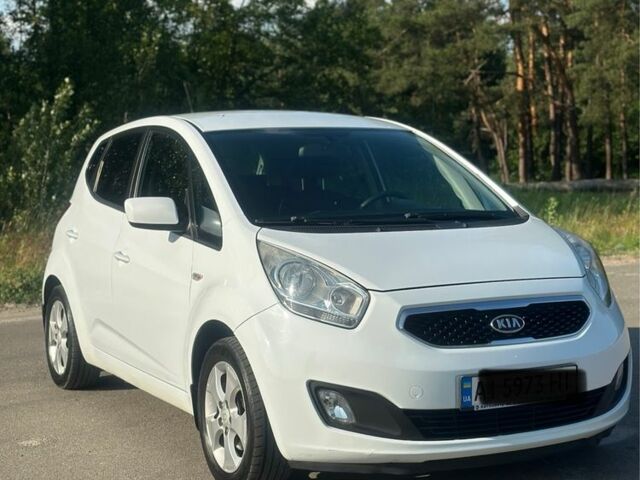 Белый Киа Венга, объемом двигателя 1.6 л и пробегом 170 тыс. км за 7500 $, фото 1 на Automoto.ua