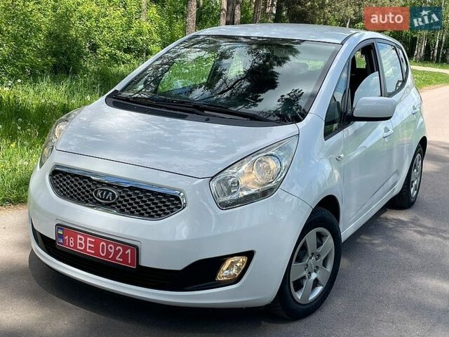 Белый Киа Венга, объемом двигателя 1.6 л и пробегом 188 тыс. км за 8350 $, фото 1 на Automoto.ua