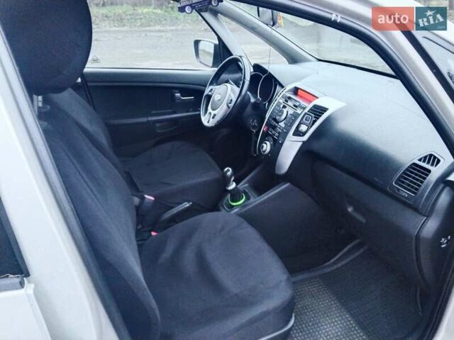 Сірий Кіа Венга, об'ємом двигуна 1.4 л та пробігом 308 тис. км за 6300 $, фото 1 на Automoto.ua