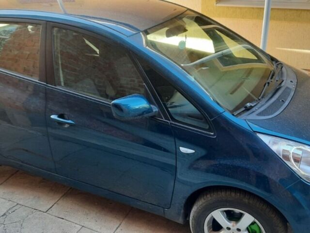 Синій Кіа Венга, об'ємом двигуна 1.4 л та пробігом 211 тис. км за 5857 $, фото 1 на Automoto.ua