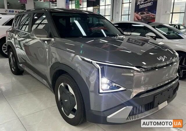 Серый Киа EV5, объемом двигателя 0 л и пробегом 0 тыс. км за 29000 $, фото 1 на Automoto.ua