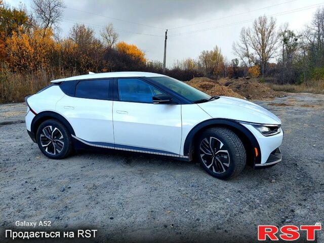 Білий Кіа EV6, об'ємом двигуна 0 л та пробігом 66 тис. км за 24000 $, фото 1 на Automoto.ua
