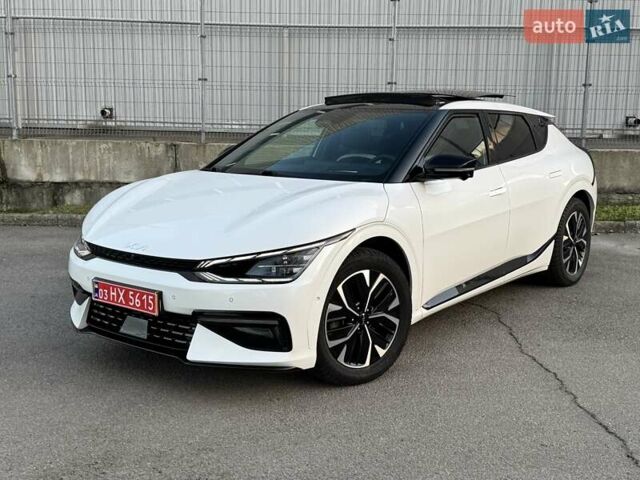 Белый Киа EV6, объемом двигателя 0 л и пробегом 160 тыс. км за 23900 $, фото 1 на Automoto.ua