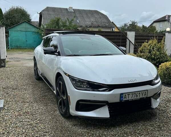 Білий Кіа EV6, об'ємом двигуна 0 л та пробігом 24 тис. км за 31500 $, фото 1 на Automoto.ua