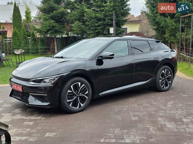 Черный Киа EV6, объемом двигателя 0 л и пробегом 49 тыс. км за 28900 $, фото 1 на Automoto.ua