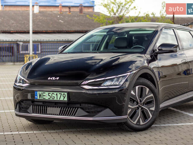Черный Киа EV6, объемом двигателя 0 л и пробегом 37 тыс. км за 24800 $, фото 1 на Automoto.ua