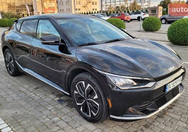 Черный Киа EV6, объемом двигателя 0 л и пробегом 51 тыс. км за 27400 $, фото 1 на Automoto.ua