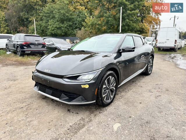 Черный Киа EV6, объемом двигателя 0 л и пробегом 123 тыс. км за 18900 $, фото 1 на Automoto.ua