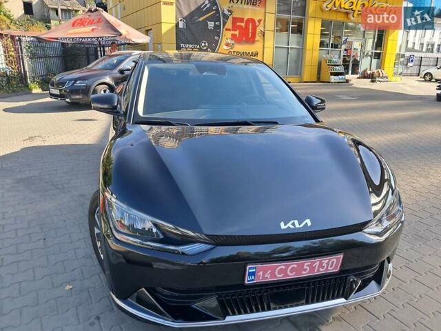 Черный Киа EV6, объемом двигателя 0 л и пробегом 52 тыс. км за 24500 $, фото 1 на Automoto.ua