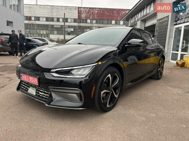 Черный Киа EV6, объемом двигателя 0 л и пробегом 44 тыс. км за 25300 $, фото 1 на Automoto.ua