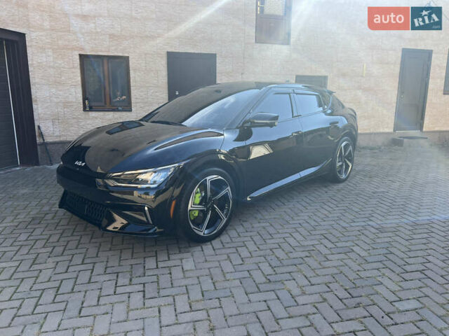 Черный Киа EV6, объемом двигателя 0 л и пробегом 27 тыс. км за 35000 $, фото 1 на Automoto.ua
