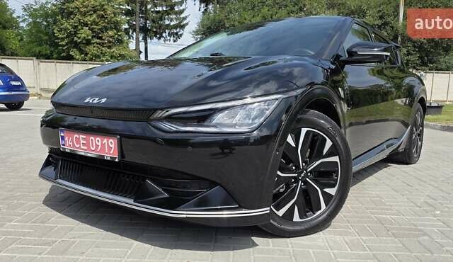 Черный Киа EV6, объемом двигателя 0 л и пробегом 21 тыс. км за 27999 $, фото 1 на Automoto.ua