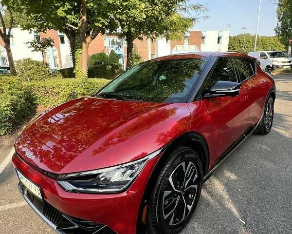 Красный Киа EV6, объемом двигателя 0 л и пробегом 51 тыс. км за 29000 $, фото 1 на Automoto.ua