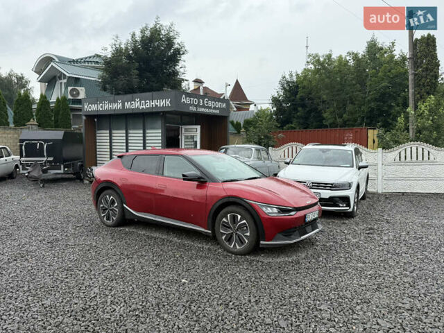 Киа EV6 2023 в Хмельницком на Automoto.ua Красный Киа EV6, объемом двигателя 0 л и пробегом 8 тыс. км за 26500 $, фото 1 на Automoto.ua