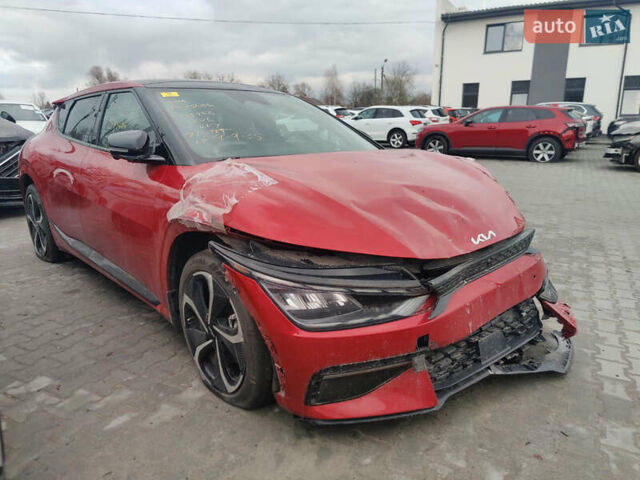 Красный Киа EV6, объемом двигателя 0 л и пробегом 39 тыс. км за 17600 $, фото 1 на Automoto.ua