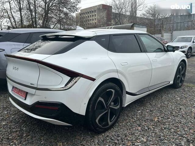 Кіа EV6, об'ємом двигуна 2 л та пробігом 11 тис. км за 34999 $, фото 1 на Automoto.ua