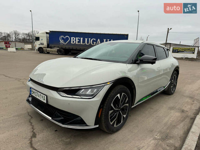 Серый Киа EV6, объемом двигателя 0 л и пробегом 27 тыс. км за 25900 $, фото 1 на Automoto.ua