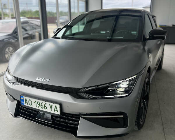 Серый Киа EV6, объемом двигателя 0 л и пробегом 3 тыс. км за 40000 $, фото 1 на Automoto.ua