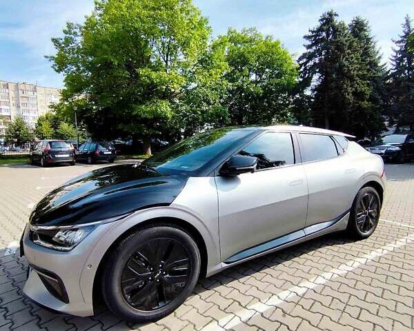 Серый Киа EV6, объемом двигателя 0 л и пробегом 72 тыс. км за 24500 $, фото 1 на Automoto.ua