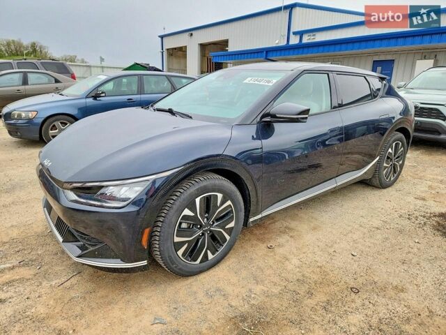 Синий Киа EV6, объемом двигателя 0 л и пробегом 161 тыс. км за 7900 $, фото 1 на Automoto.ua