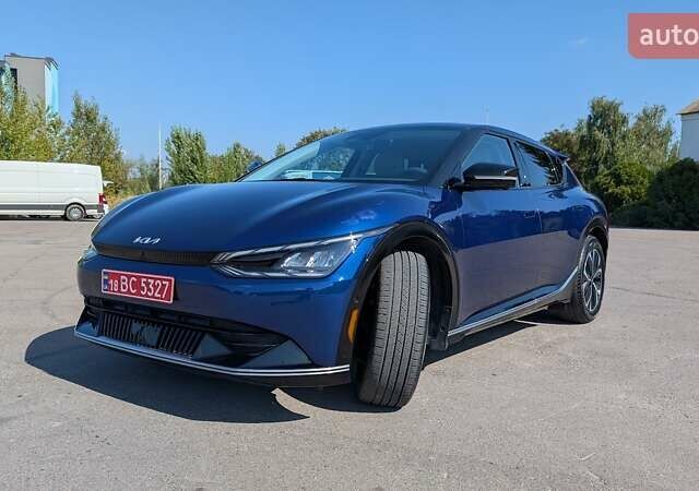 Синий Киа EV6, объемом двигателя 0 л и пробегом 10 тыс. км за 25999 $, фото 1 на Automoto.ua