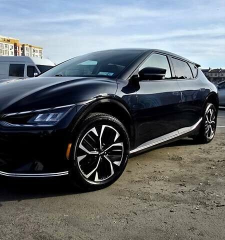 Синий Киа EV6, объемом двигателя 0 л и пробегом 57 тыс. км за 22850 $, фото 1 на Automoto.ua