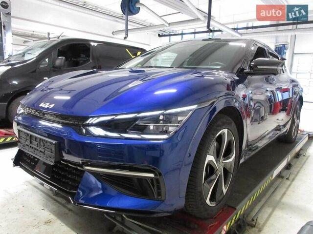 Синий Киа EV6, объемом двигателя 0 л и пробегом 30 тыс. км за 25900 $, фото 1 на Automoto.ua