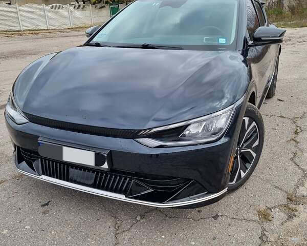 Синий Киа EV6, объемом двигателя 0 л и пробегом 55 тыс. км за 24700 $, фото 1 на Automoto.ua