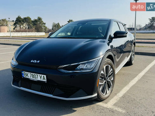 Синий Киа EV6, объемом двигателя 0 л и пробегом 3 тыс. км за 29500 $, фото 1 на Automoto.ua