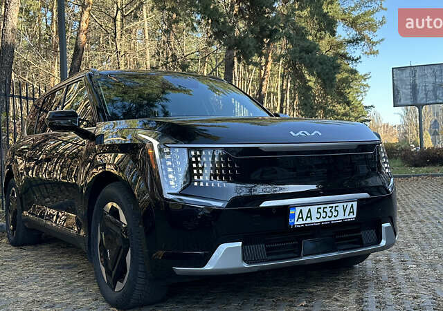 Черный Киа EV9, объемом двигателя 0 л и пробегом 19 тыс. км за 58000 $, фото 1 на Automoto.ua