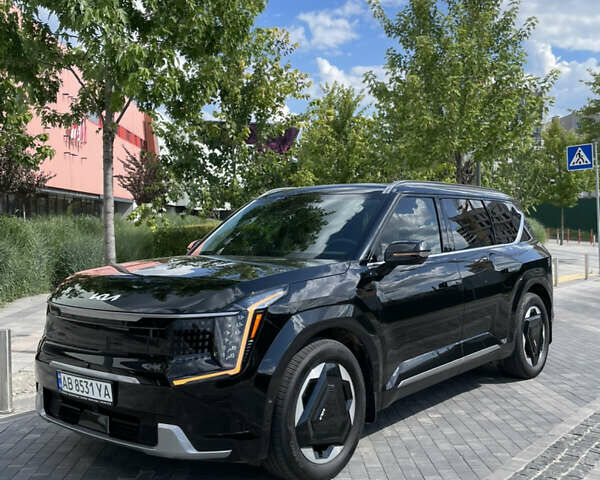 Чорний Кіа EV9, об'ємом двигуна 0 л та пробігом 9 тис. км за 51900 $, фото 1 на Automoto.ua